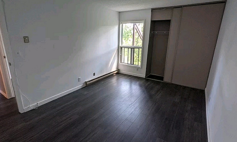 St Vital Townhouse S...