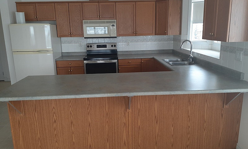 Over 55 Condo For Re...