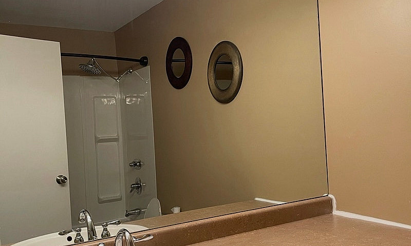 Lakefront 2Br Condo ...