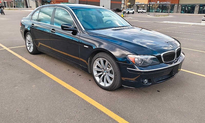 Bmw 750Li Long Base!...