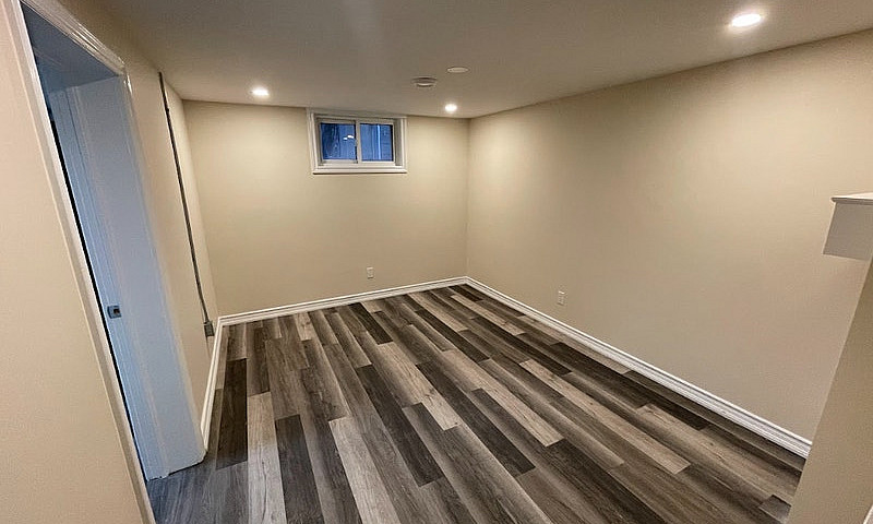 Renovated 2 Bedroom ...