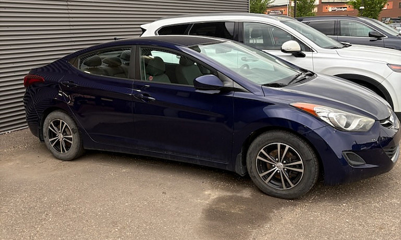 2013 Hyundai Elantra...