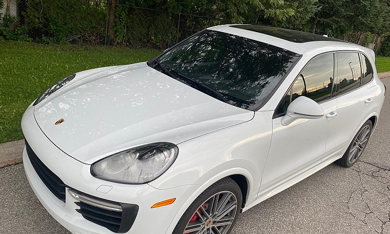 Porsche Cayenne Gts...