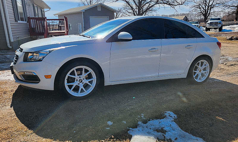 2015 Chev Cruze Dies...