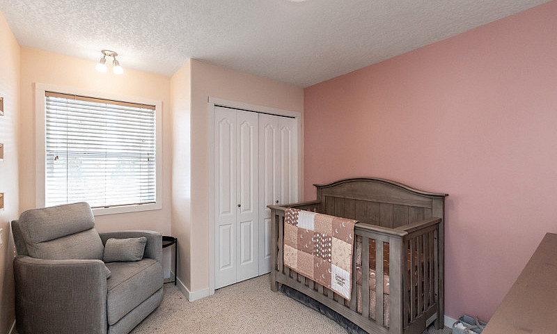 5 Bed/3 Bath Bi-Leve...