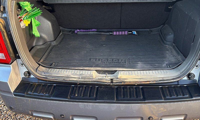 2008 Ford Escape...