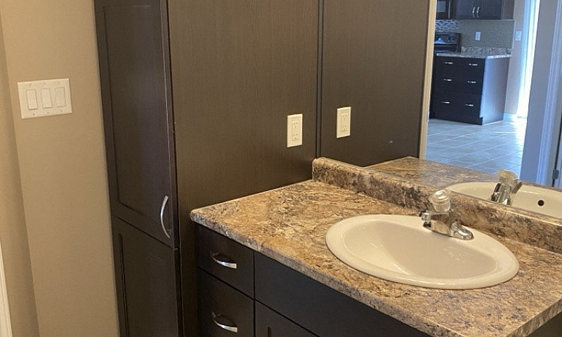 3 Bedroom Unit For R...