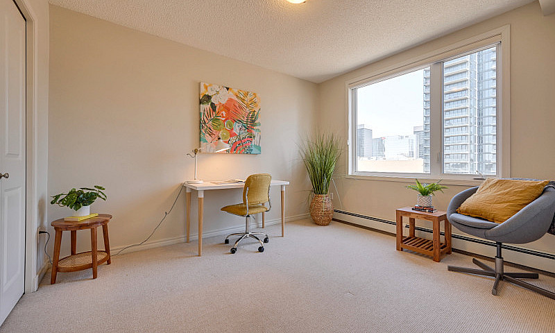 2 Bed Condo - Great ...
