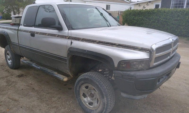 2001 Dodge Ram 4X4 2...