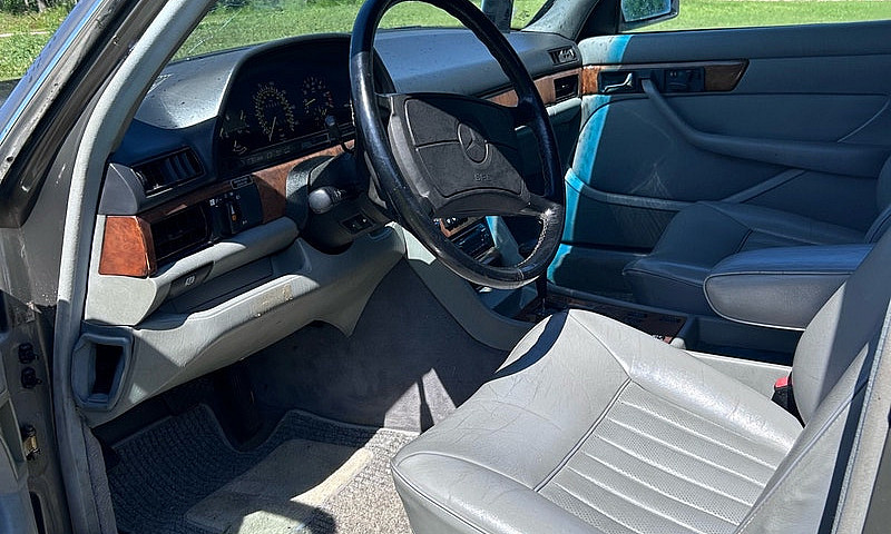 1986 Mercedes Benz 5...