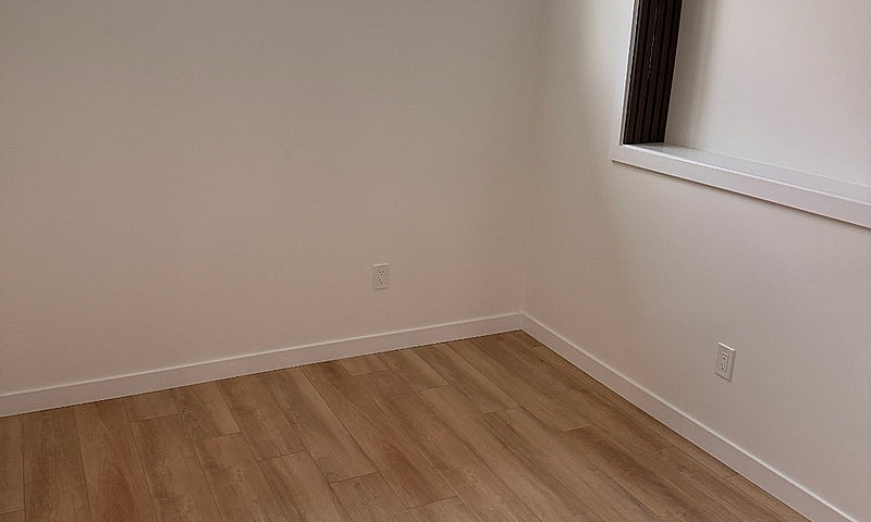 Brand New 1 Bed Base...