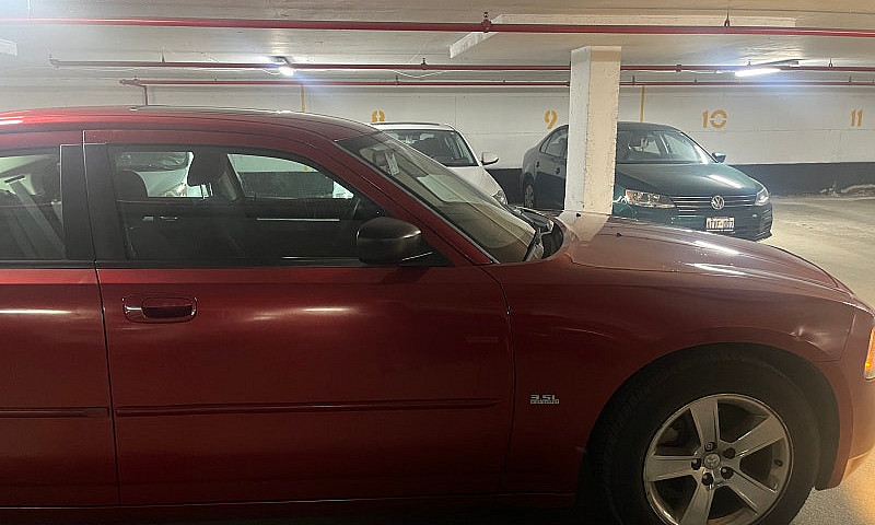 Dodge Charger Sxt...