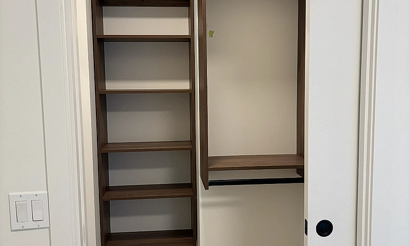1 Bed, 1 Bath Apartm...