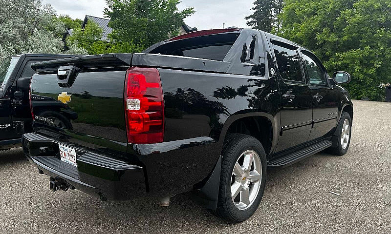 2013 Chevrolet Avala...