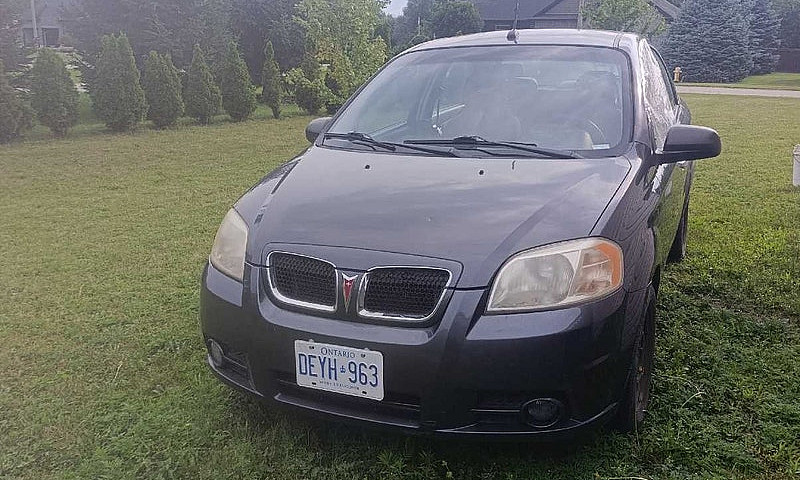 2010 Pontiac G3...