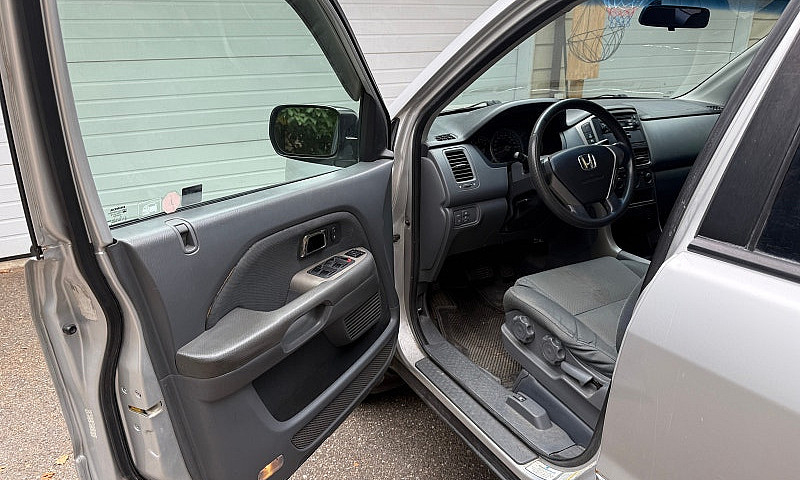 2006 Honda Pilot...
