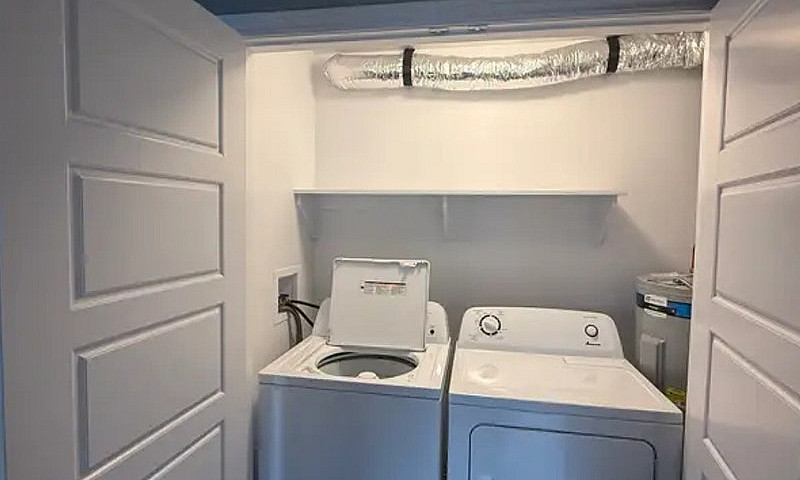 1Bed 1Bath Apartment...