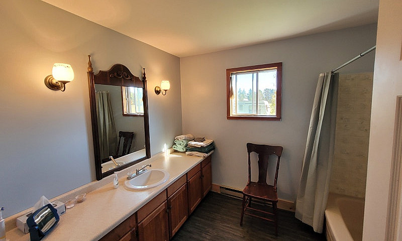 162 Acre Farm Proper...