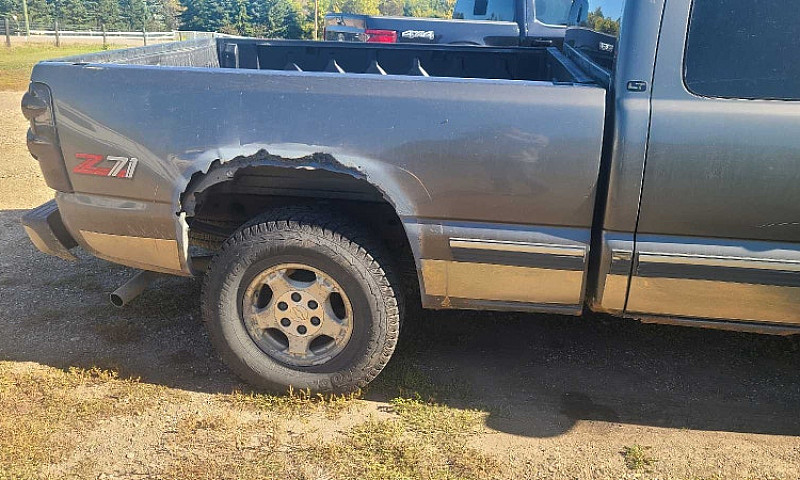 1999 Chevrolet Silve...