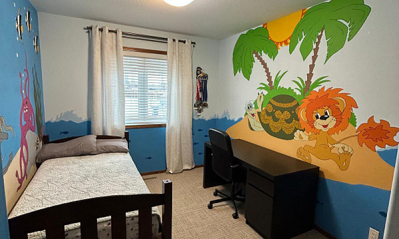 90 Vanier Drive, 5 B...
