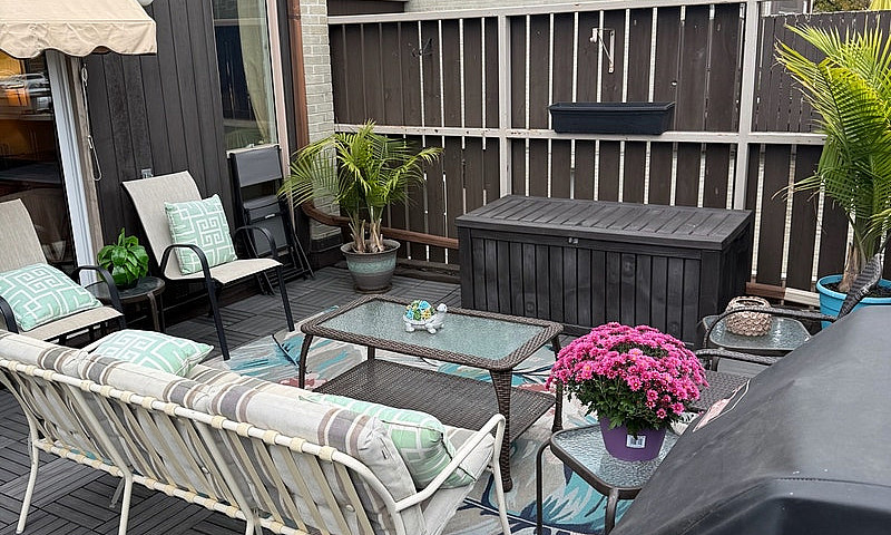 Rare 3 Bed, Den,  To...