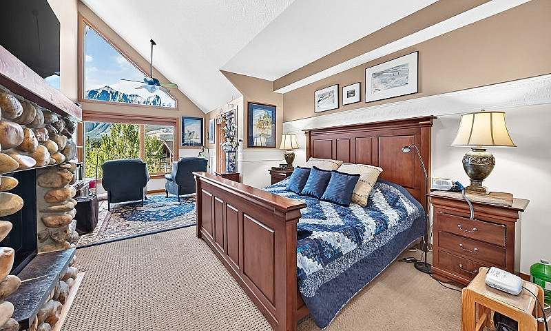 For Sale: 505 Spring...