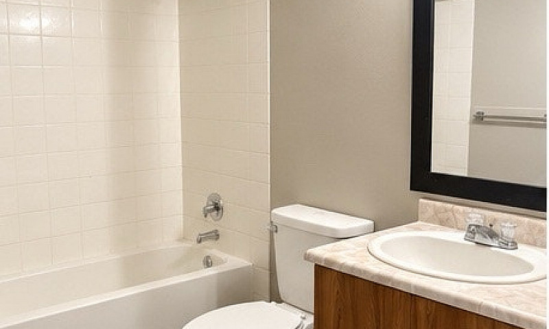Mainstreet Apartment...