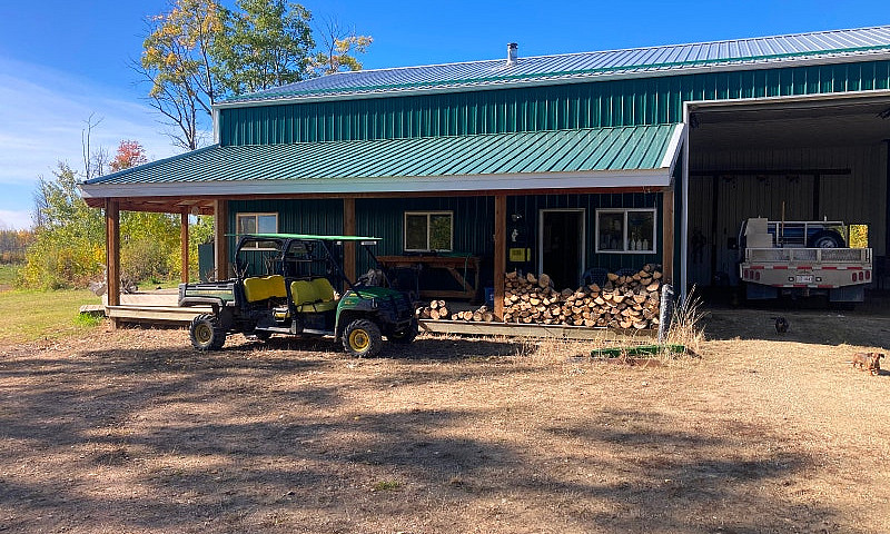 Hunting Lodge & 5 Qu...