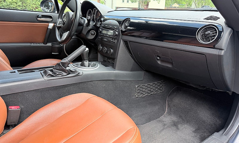 2008 Mazda Mx-5...