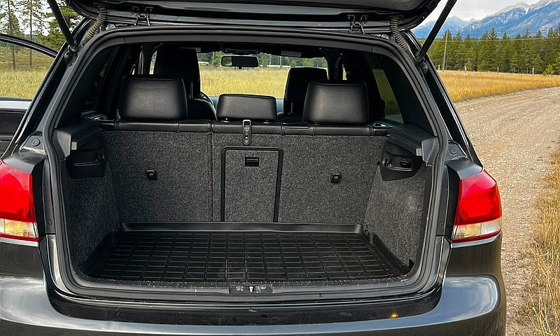 2012 Volkswagen Golf...