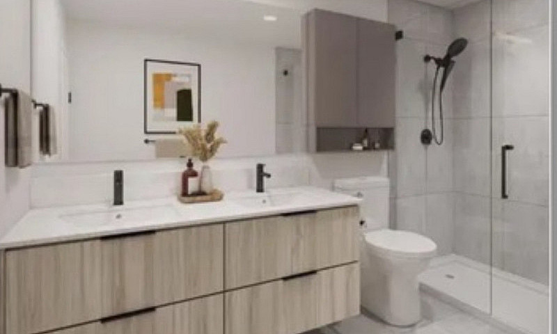 New Condo  2 Bed/2 B...