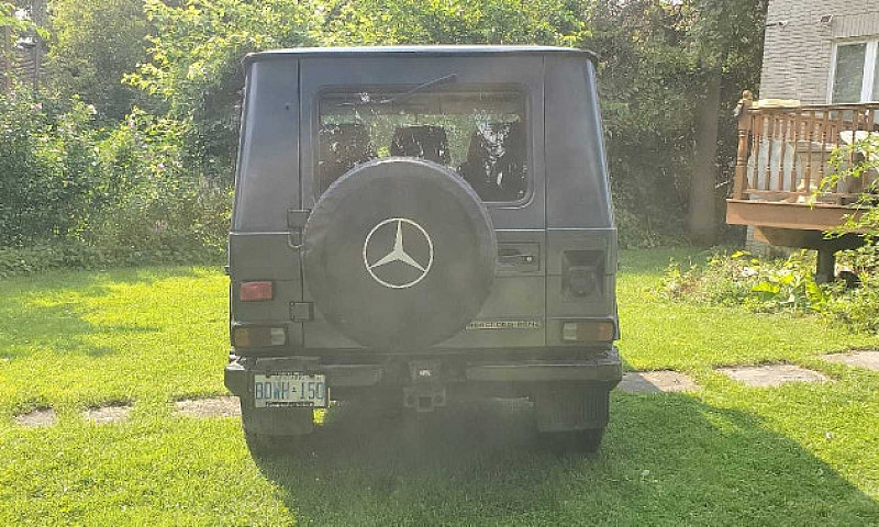 1985 Mercedes-Benz 2...