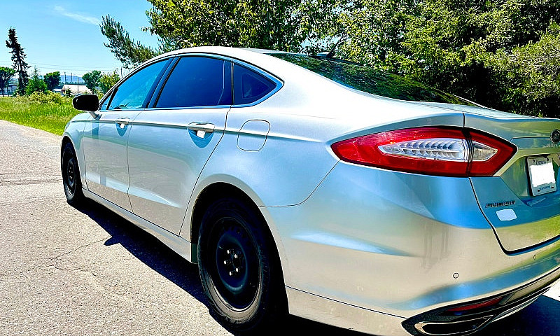 2013 Ford Fusion Se ...