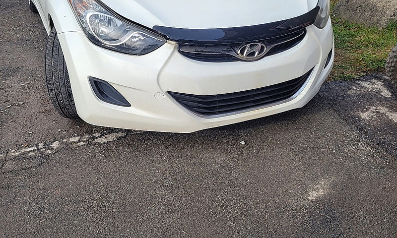 2012 Hyundai Elantra...