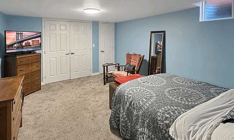  1 Bedroom / 1 Bathr...