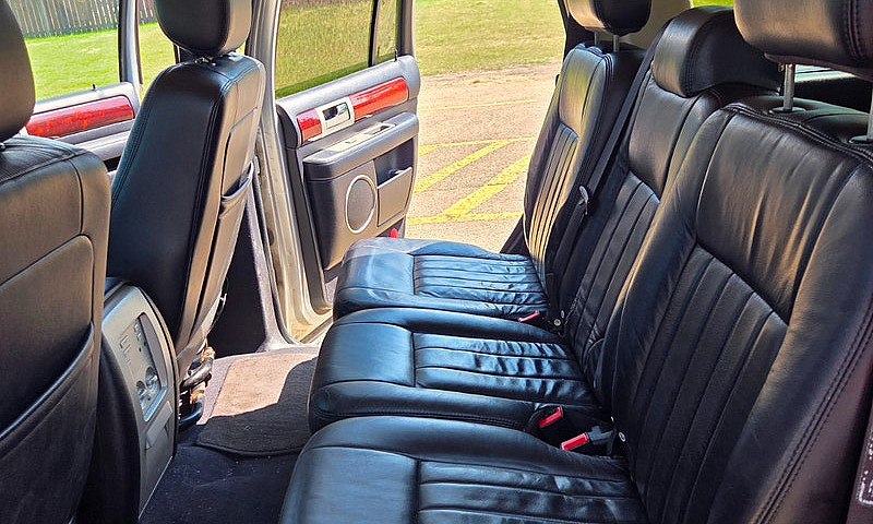 2003 Lincoln Navigat...
