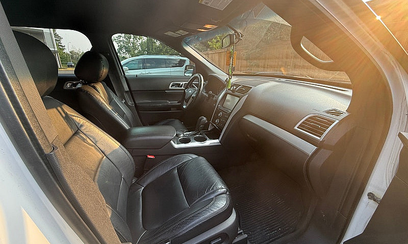 2013 Ford Explorer X...