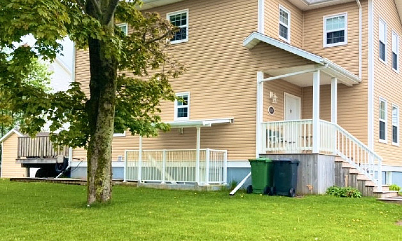 27A Linden Ave Charl...
