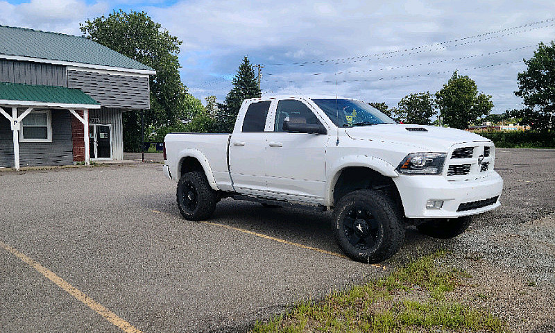 2011 Dodge Ram Sport...
