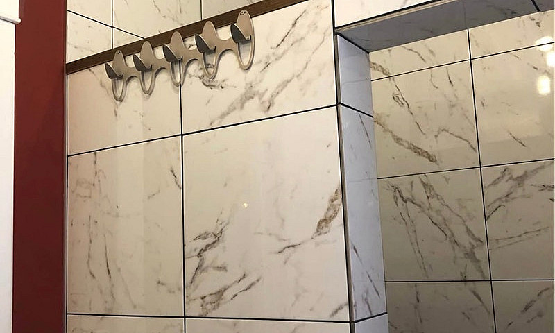 Spacious 2-Bedroom +...