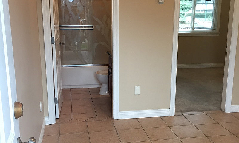 Cozy One Bedroom Sui...