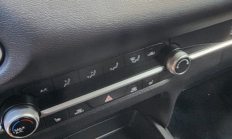 Mazda Cx30...