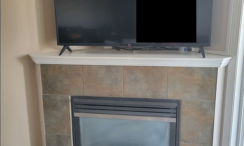 2 Beds Apartment For...