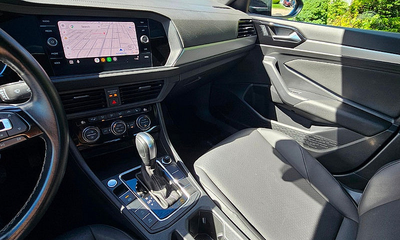 2021 Volkswagen Jett...