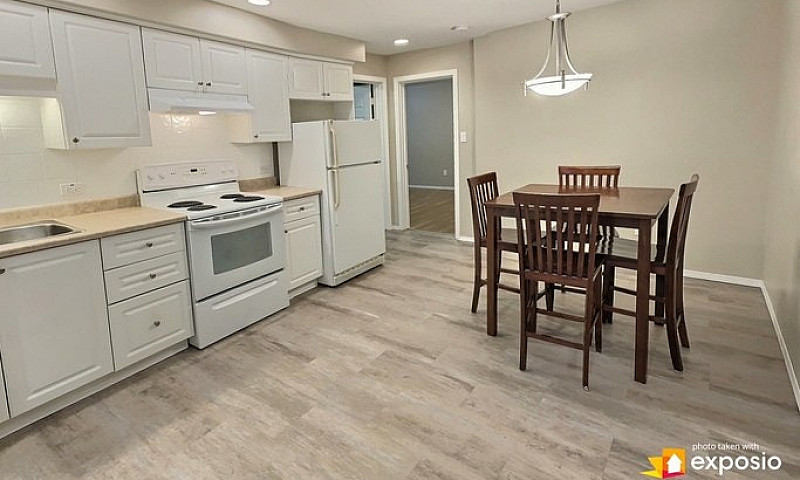 Gorgeous 2 Bedroom B...