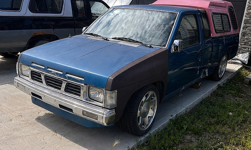 1989 Nissan Hardbody...