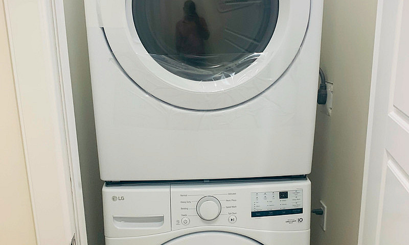 Exclusive Spacious 1...