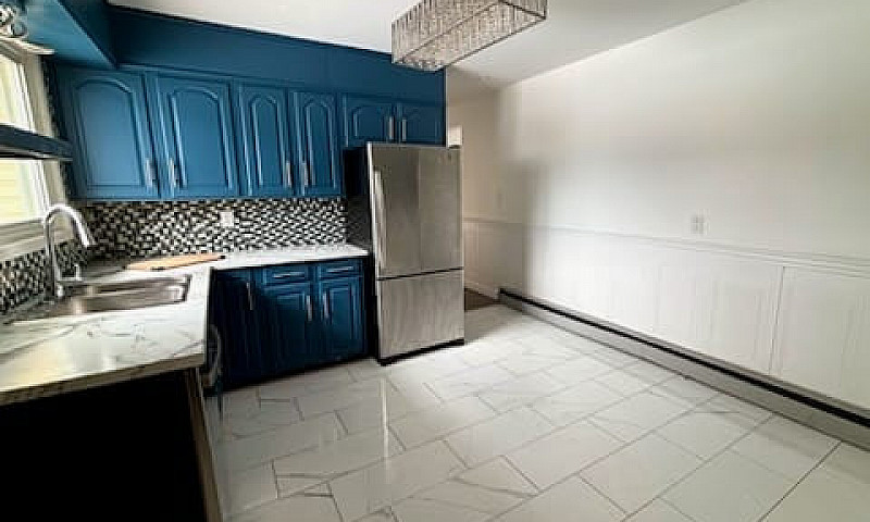 Newly Renovated 3 Be...