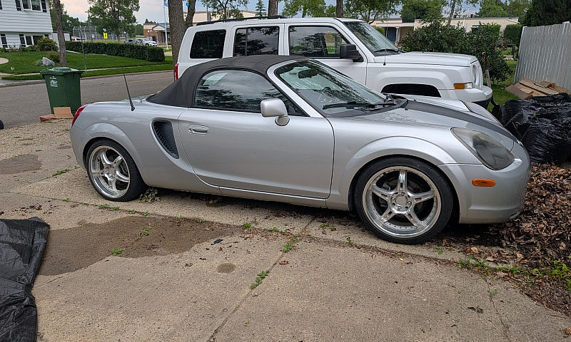 Toyota Mr2 Spyder...