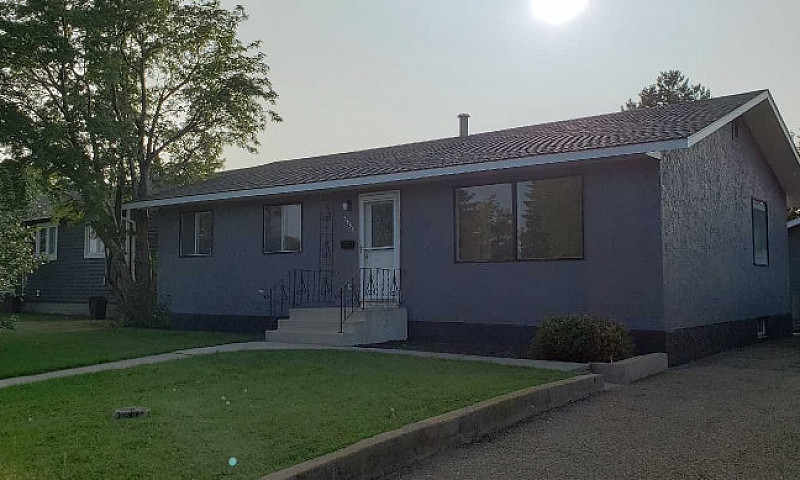 3 Bedroom Home For R...